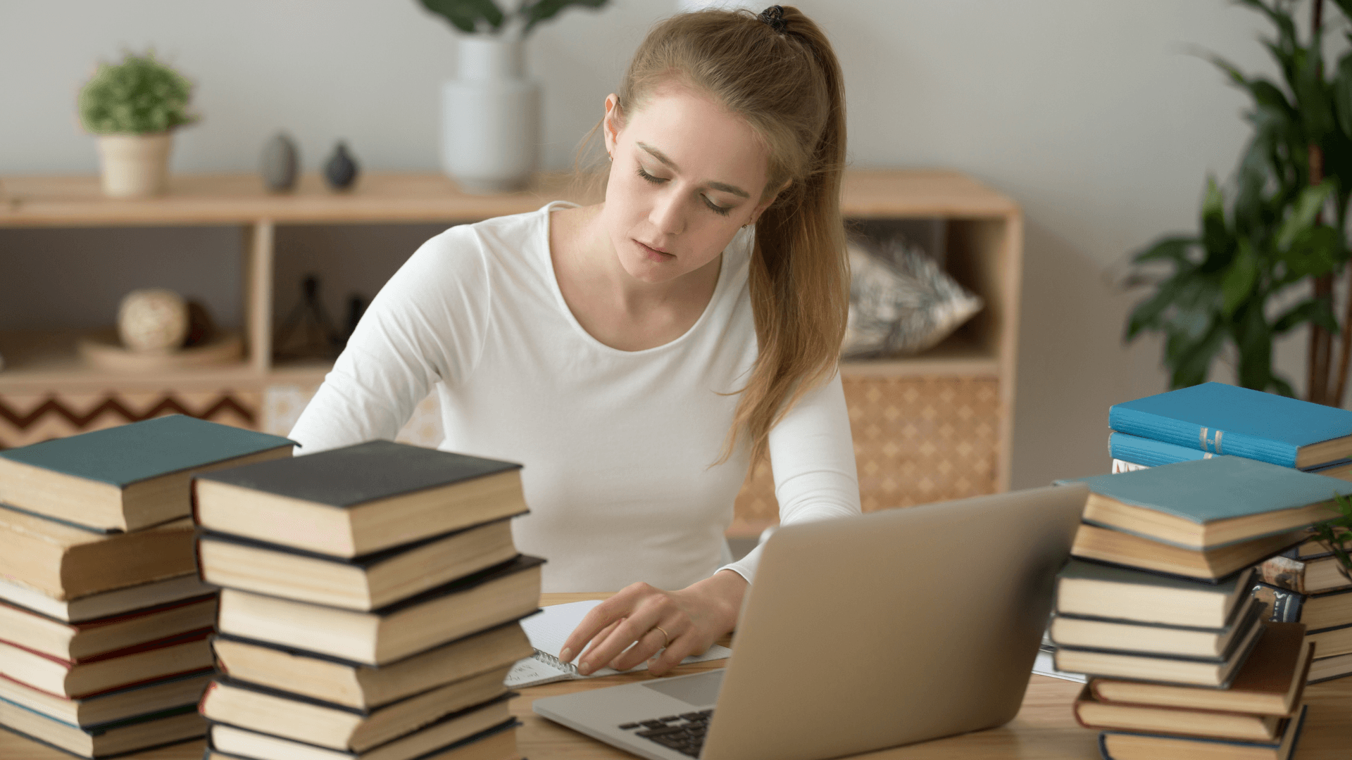 How To Write An Essay For University - Student Saviour